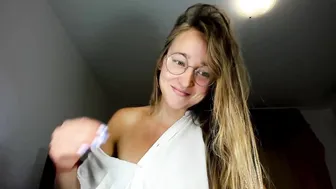 olaya_del_mar charming babe undresses and jerks off