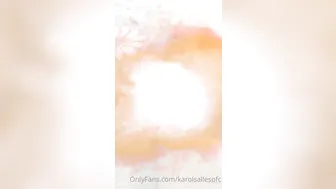 Karol Salles  fucks herself in pink dildo