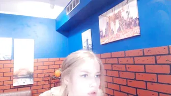 leiavelvet very young sex slut girl fucked in a private live