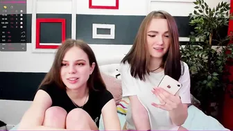 sophie__white chic orgasm