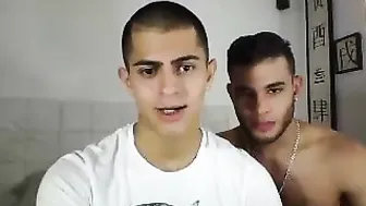 safadohunks Juicy babe sucking dick and not only