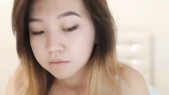 asianmouse Busty chick poses for the camera