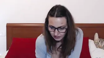 kitty_mya69 Gorgeous girl masturbates cunt