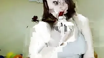 marionharves Sexy doll gives her elastic ass