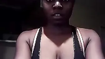 vblaze1 Hot babe fucks shaved holes