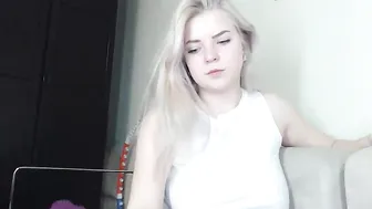 eva_palmer passionately masturbating