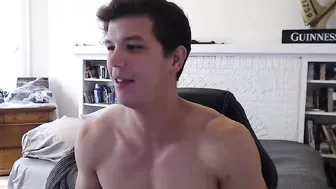 johnnyhandsxxx Impressive wench effectively jerks her cap