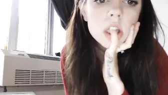 oliviawiildin Sultry confused talks in fries