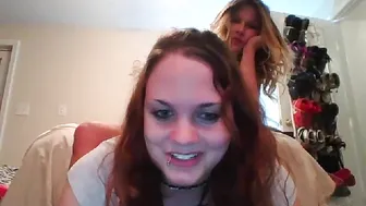 missemerald1010 Female in stockings rubs her clit with fingers