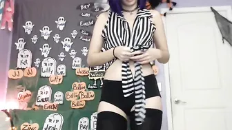 starpowerrr Gorgeous teen showing off natural boobs