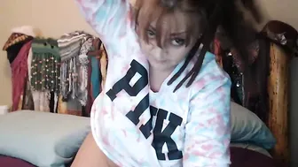 sassycountrygirl Young slut masturbating with sex toy