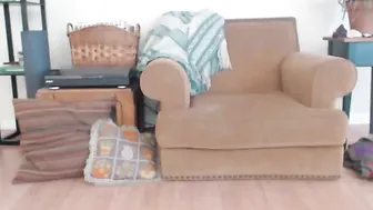 jamiepage Juicy slut gently masturbates cunt