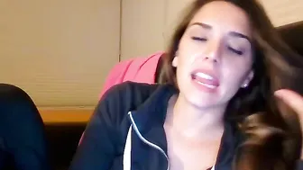 itshannahanderson Exquisite mare pulls vagina