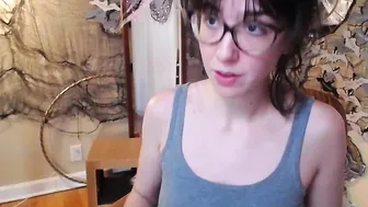 yarroween mature pussy cums