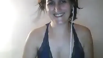 clearlovely Busty wench cums after handjob