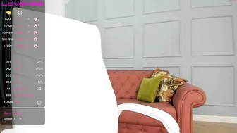 kan_sora gorgeous beast jumping on a dildo