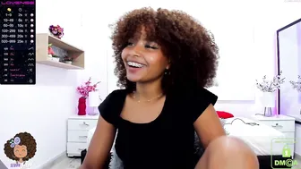 sexyycutte_ wonderful bitch shows tits