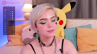 scarlepastery big breasted female rubbing  pussy