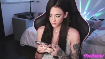 gia_baker premium model petting in ticket show