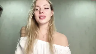 angel_from_sky buxom cutie is played with dildo