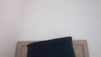 hirotease cute woman fucks without taking off her panties