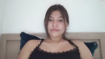 hirotease sexy hottie gently pulls pussy