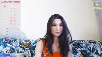 crystal_one oil show with boobs petite beauties 2022 webcam