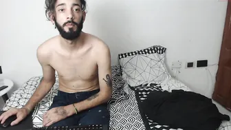 luna_danielhot69 walking