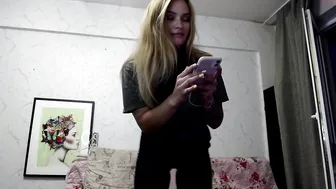 malbontess toy fuck wet  pussy in online