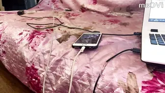 malbontess teen slut beauty is played with fingers in evening show