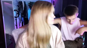 malbontess skinny nipple pulls pussy with fingers