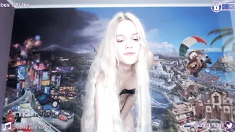 lily_holy plays with a beautiful  hole in a private show