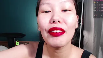 kikoluna busty small exposes her charms