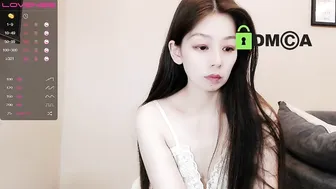 aiyami dp show with a very big  booty