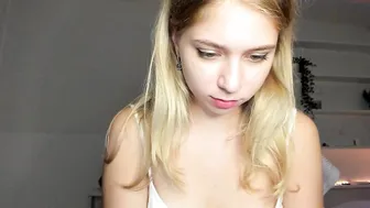 aggie_and_hanna sartre _watch him cum in my ass and we lick up