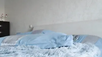 adri_sweetie little beauty vibrates horny clit