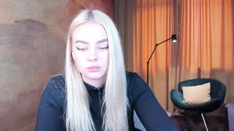 8a8y_nura cam slut and her vibrator part 3