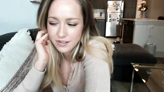 texasthicc babe cums off toys