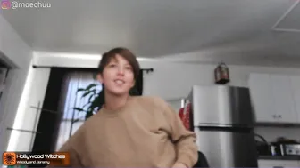 morganxu beautiful girl eagerly rubs her clit