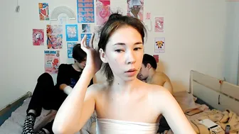 hizgi thinty passionately pulls the cap