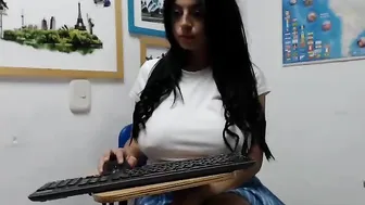 zoecook looking sex cam with a very sexy sex slut girl |c