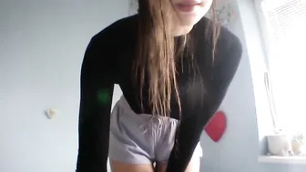 luanhea Mature bitch fucks both slots hard