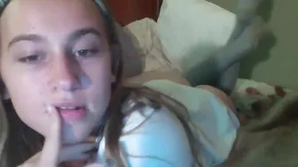 babynini Naughty doll fucks herself with a phallus
