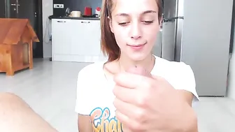 vikikinkygirl Sexy chick caresses pussy and nipples