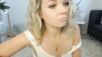 caireen horny usa  rubbing