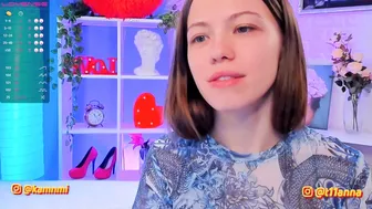 huntertiana jumps on a toy and cums