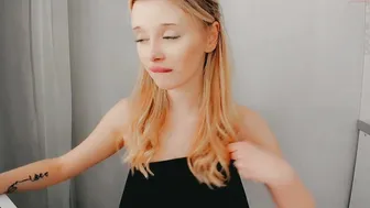 lovely1alissa slender girl with big tits loves sex without commitment