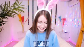 elizabeth_wong  20year old webcam whore insatiable 2022 webcam