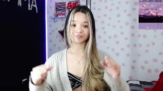 emma18xx_ naked dancing sexy top model