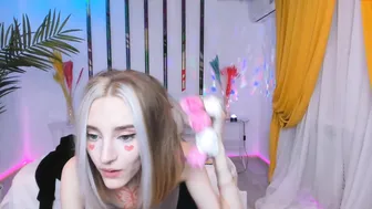 elaine_diaz naked petite whore shows pussy